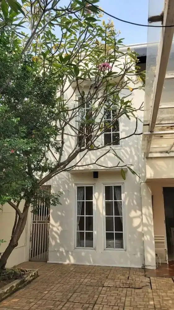 Good invest Dijual rumah koskosan furnish 10kamar cilandak Jaksel