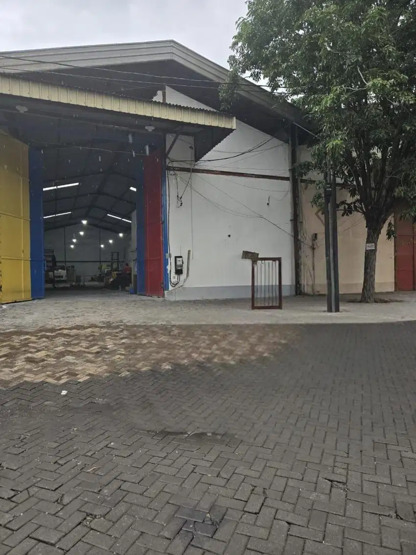 Murah, Baru Renov Pergudangan Margomulyo, AKSES KONTAINER 40FT