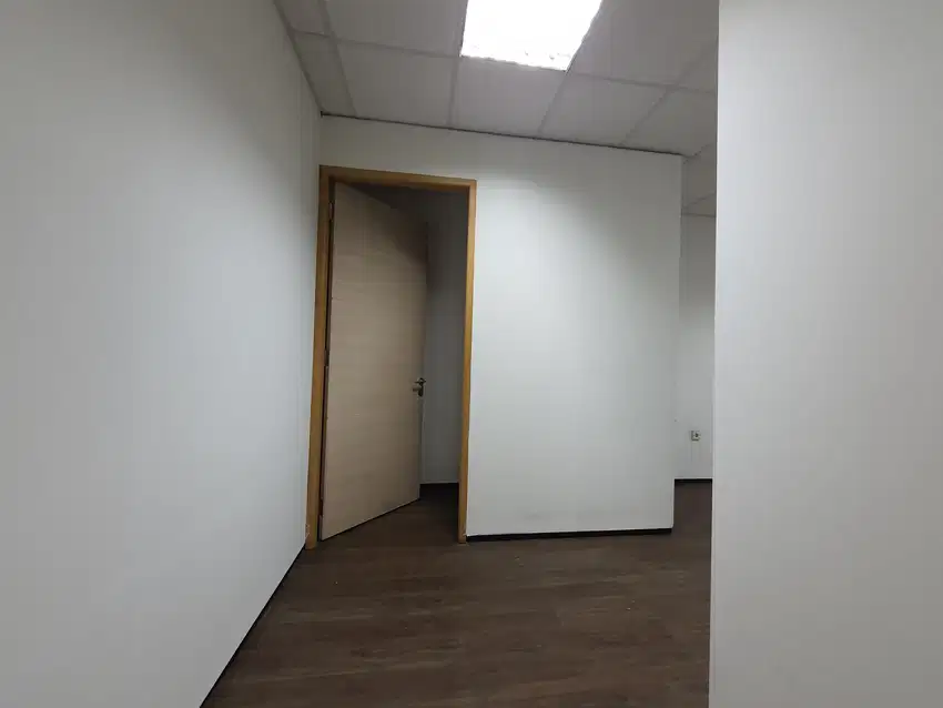 Disewakan office space di Menara Kadin - Kuningan