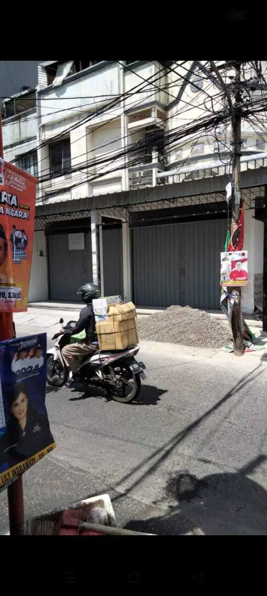 DISEWAKAN KIOS 1 LANTAI ADA KAMAR MANDI DAN DAPUR PADEMANGAN