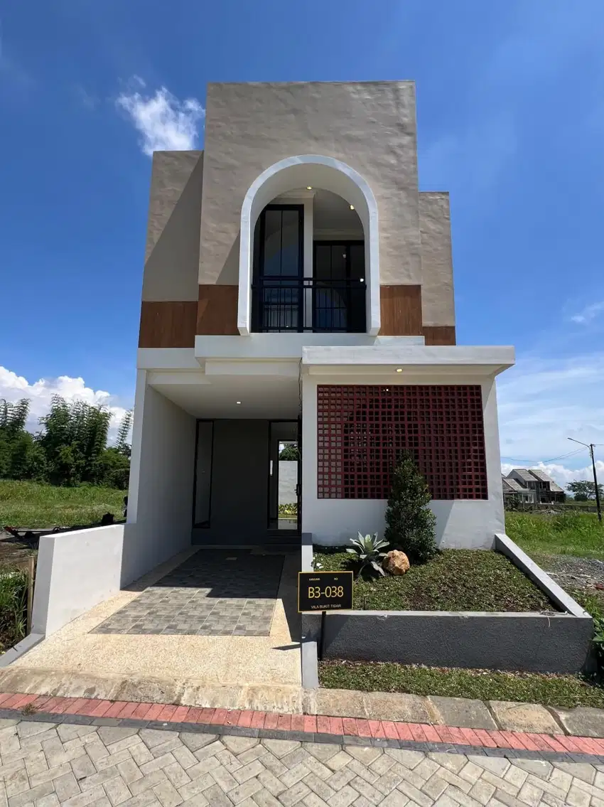 Dijual Rumah Baru Gress 2 Lantai di Villa Bukit Tidar Malang