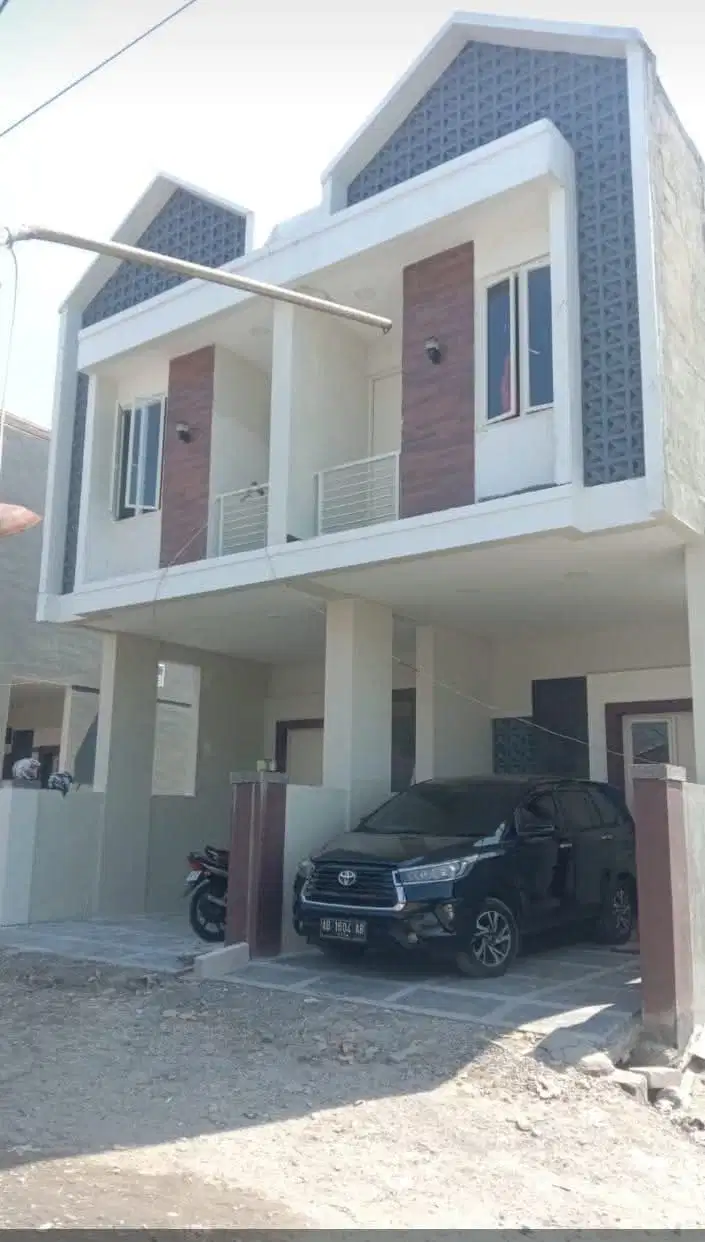 Grand Tirto Agung Surabaya Rumah baru 2 lantai
