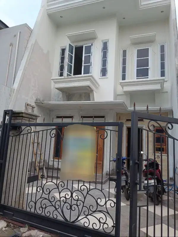 Dijual Cepat Rumah Baru Dua Lantai di Komplek Kodau Dkt Tol Jatiwarna