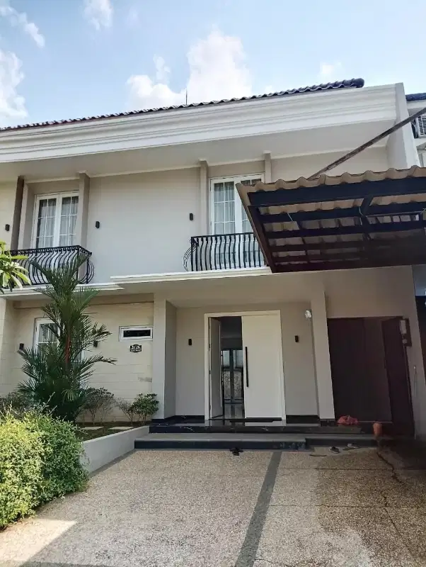 Disewakan Rumah Swimming Pool Cluster Vassa Residence Lippo Cikarang