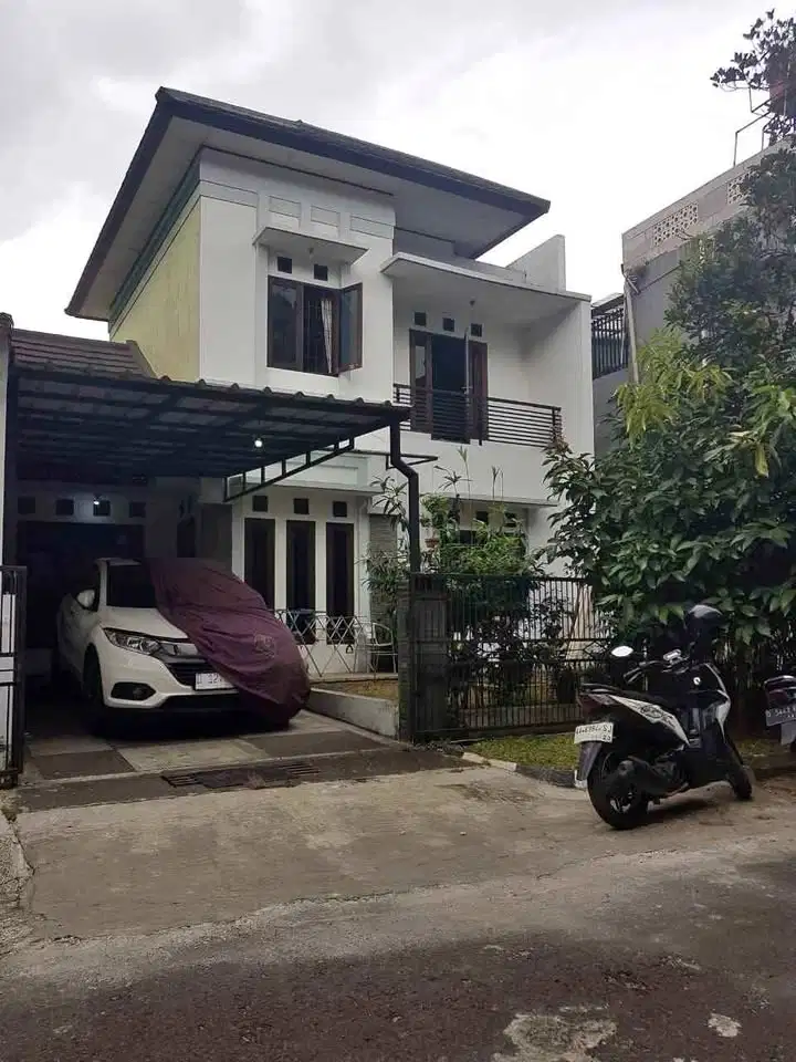 Rumah 2 Lantai Siap Huni Di Komplek Buahbatu Regency