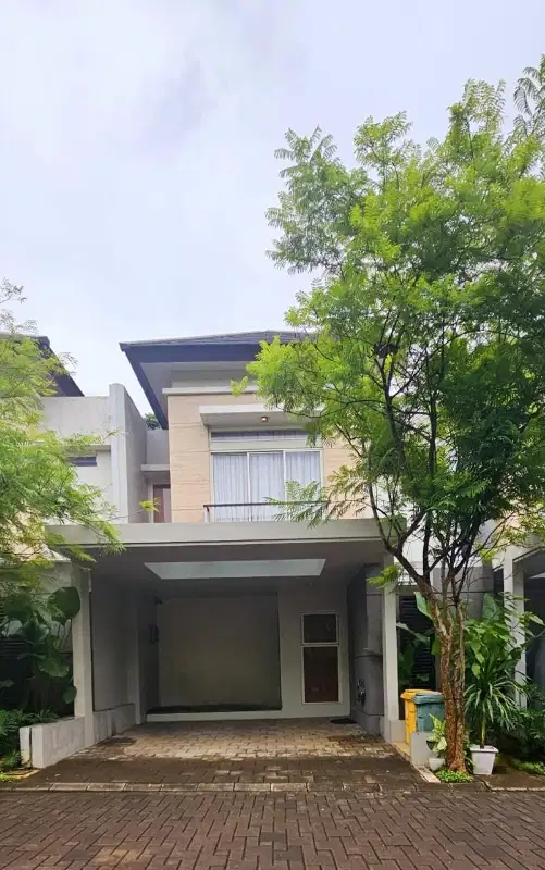 RUMAH DIJUAL DI SERENIA HILLS CLUSTER VENTURE SEMI FURNISHED