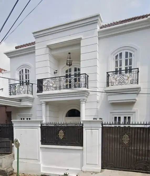 Disewakan rumah cantik dekat mall pondok indah