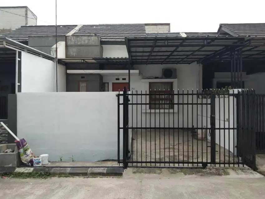 Rumah Bagus Asri dan Nyaman Akses Jalan 2 Mobil di Batujajar Cimahi