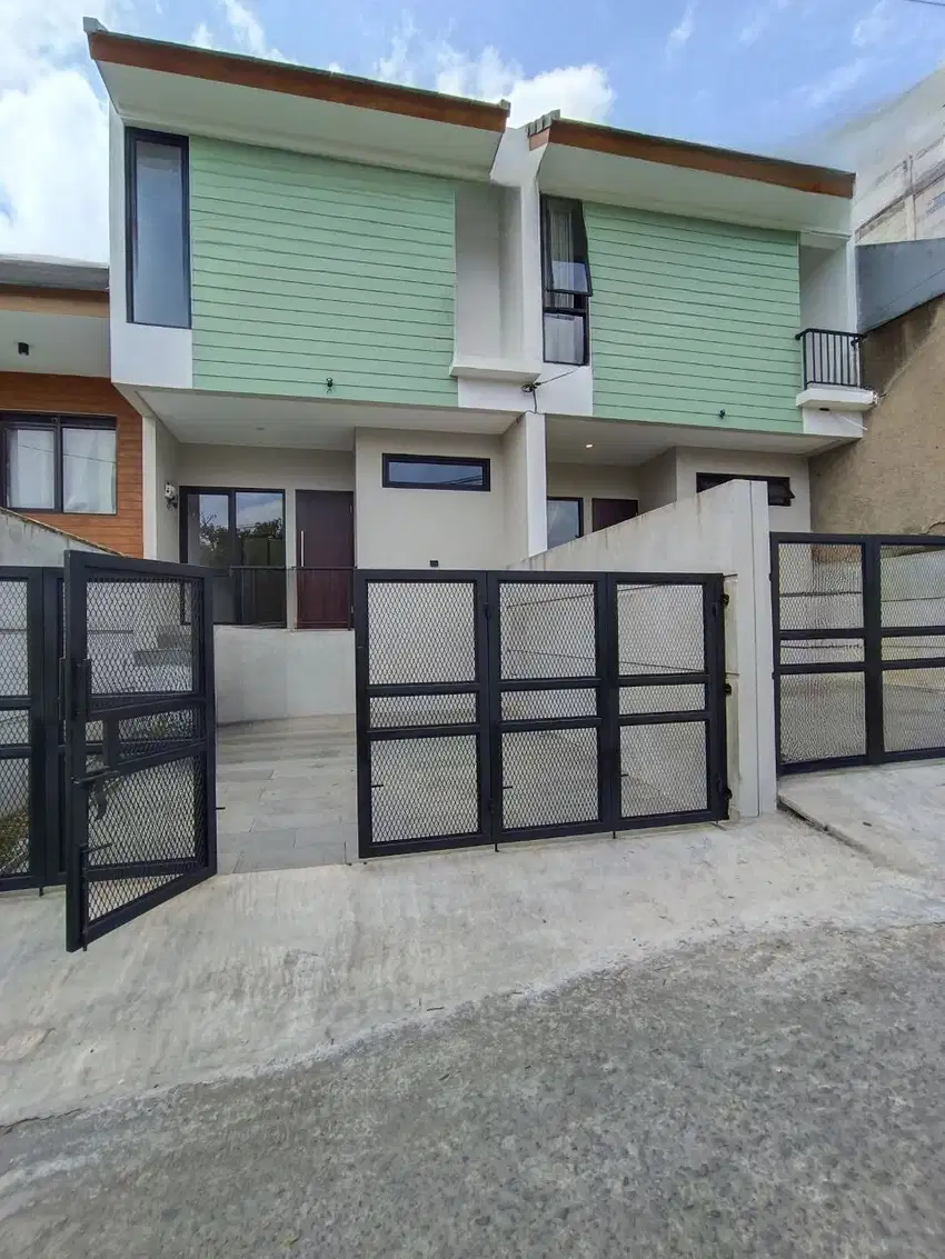 RUMAH BARU SIAP HUNI MINIMALIS MODERN DI CIHANJUANG BANDUNG