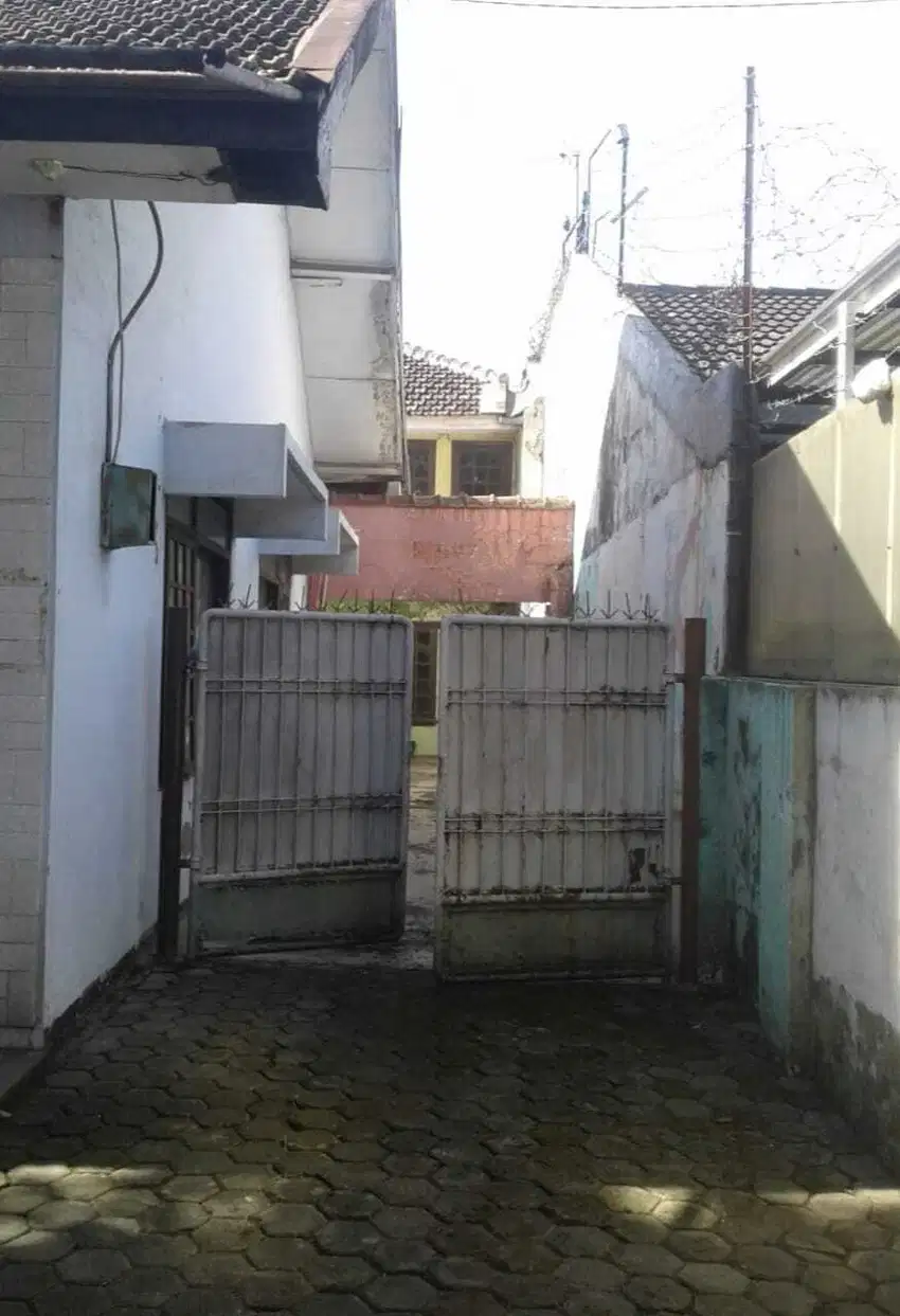 Dijual Rumah Eks Sekolah TK Di Sayap Pelajar Pejuang