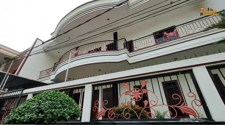 Rumah Mewah Murah Darmo Hill dekat Ciputra World mayjen Sungkono