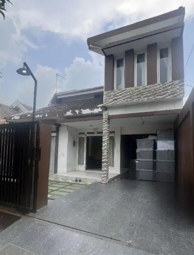 Dijual Rumah Pondok Nirwana Rungkut