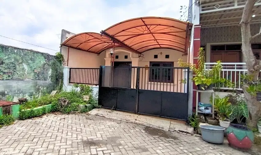 Rumah Wiguna Selatan Rungkut Surabaya Timur