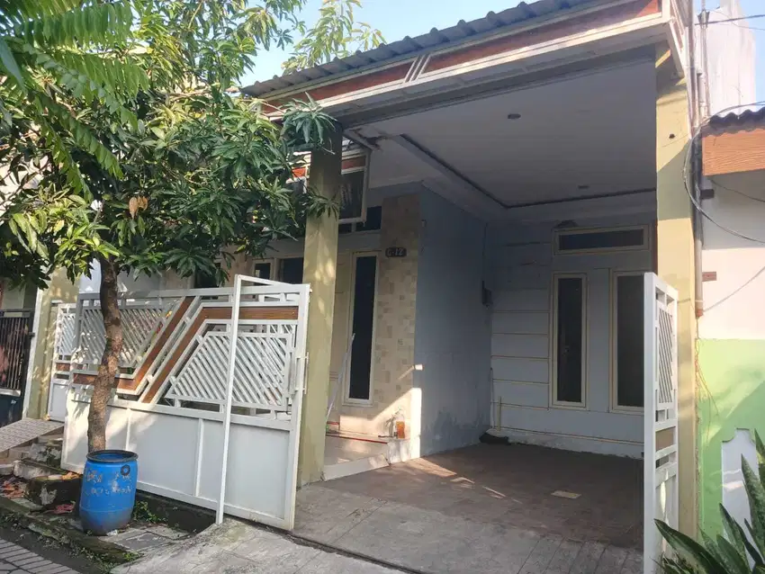 Disewakan Rumah Pondok Sidokare Indah Sidoarjo Terawat Siap Huni