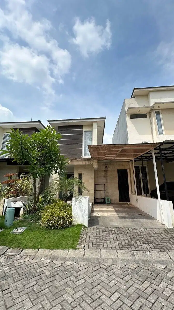 Rumah Dian Istana Moca Verbana Wiyung Surabaya Barat