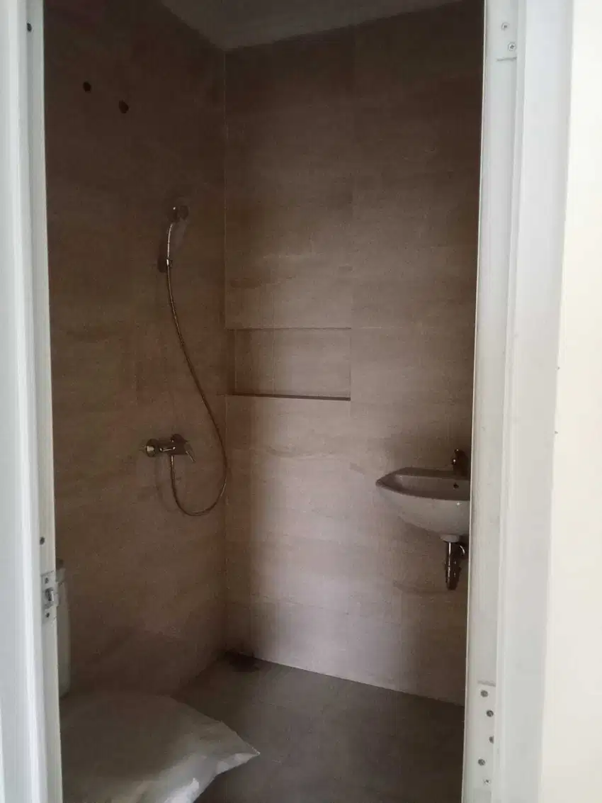 Dijual Rumah Brand New Hook sektor gading serpong