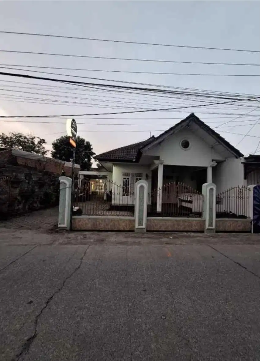 Rumah Lokasi Strategis Di Karawang Timur Bisa Untuk Tempat Usaha
