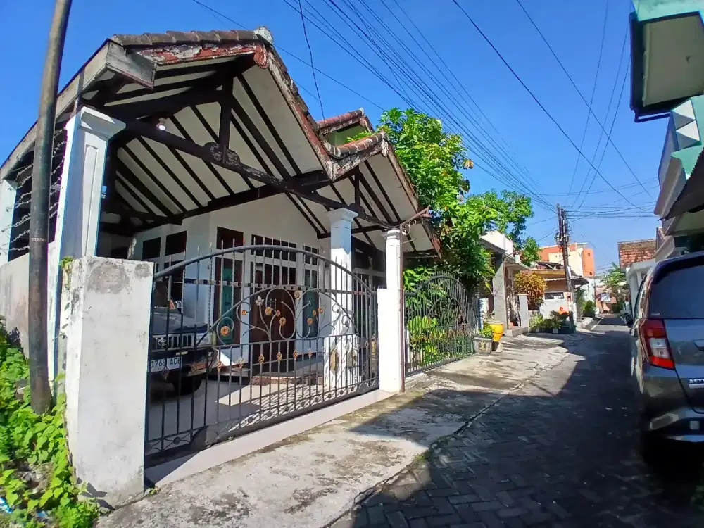Rumah Murah Area Perumahan Bantaran Dekat Cengger Ayam Suhat Luas 175