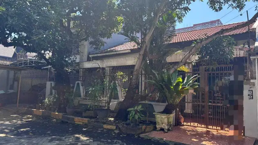 RUMAH SUDUT 2 LANTAI DI PANAKKUKANG MAS