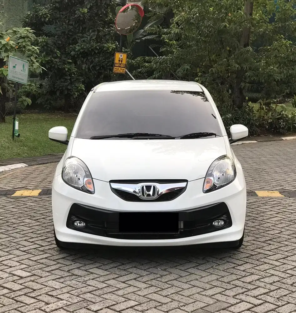 [KM 3RB] Honda Brio CBU 2015 S Manual Putih Kondisi Seperti Baru