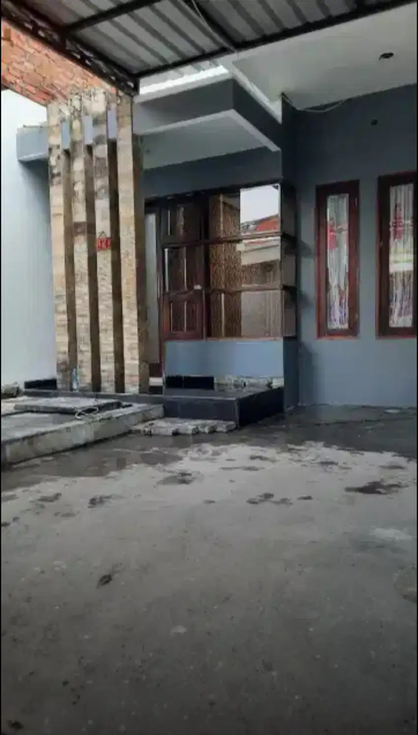 Disewakan Rumah 2nd Terawat di area Dukuh Pakis, Surabaya