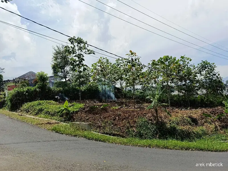 Tanah Poros Aspal Dau Malang Dekat Arrohmah