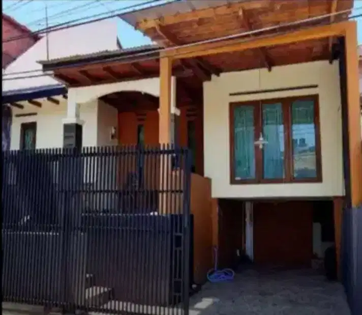 Rumah Murah Terawat Siap Huni SHM Jarang Ada di Turangga, Bandung.