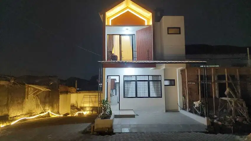 RUMAH MURAH 800 JUTAAN 2 LANTAI LOKASI 10 MENIT KE TOL JATIWARNA