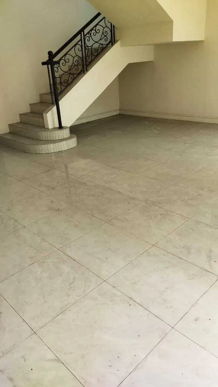 Rumah cantik daerah elit kawasan modern land