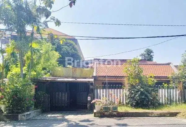 ‼️DALAM KOMPLEK UNESA‼️RUMAH KETINTANG TENGAH COCOK UNTUK RUMAH KOS