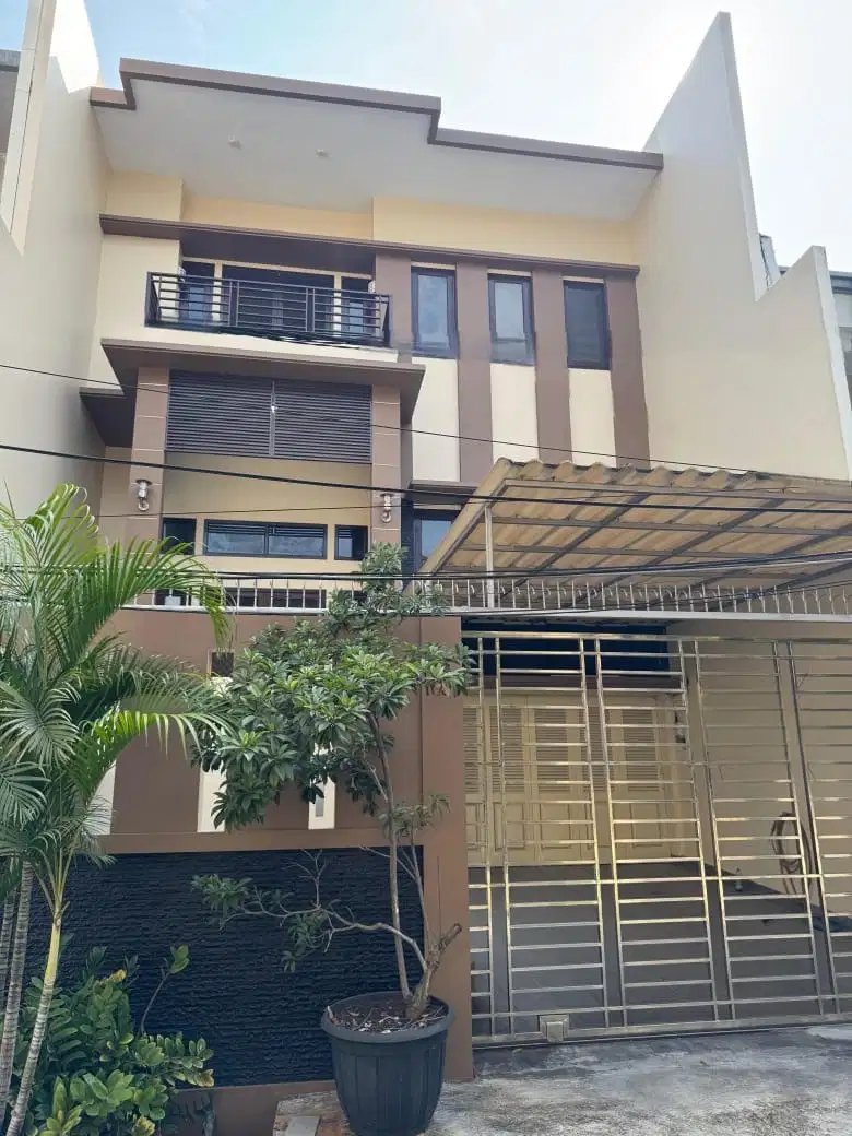 RUMAH SIAP HUNI KAVLING POLRI JELAMBAR JAKBAR