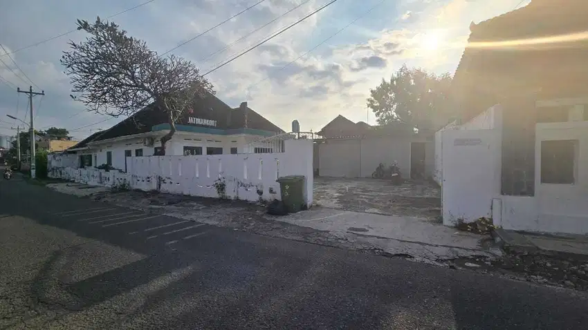 Rumah Hitung Tanah Eks Kuliner di Gilingan Banjarsari Solo