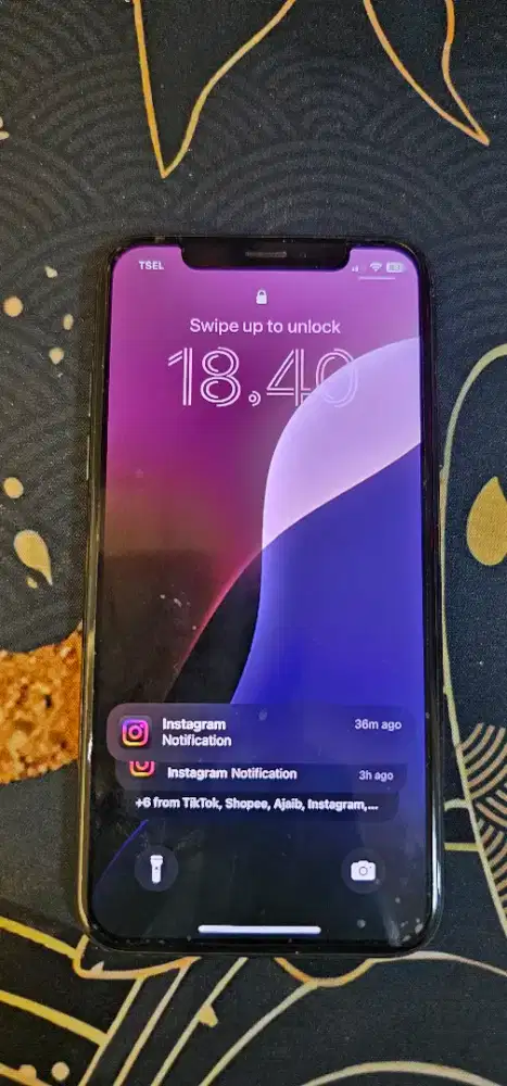 Dijual Iphone XS 64GB Ibox.