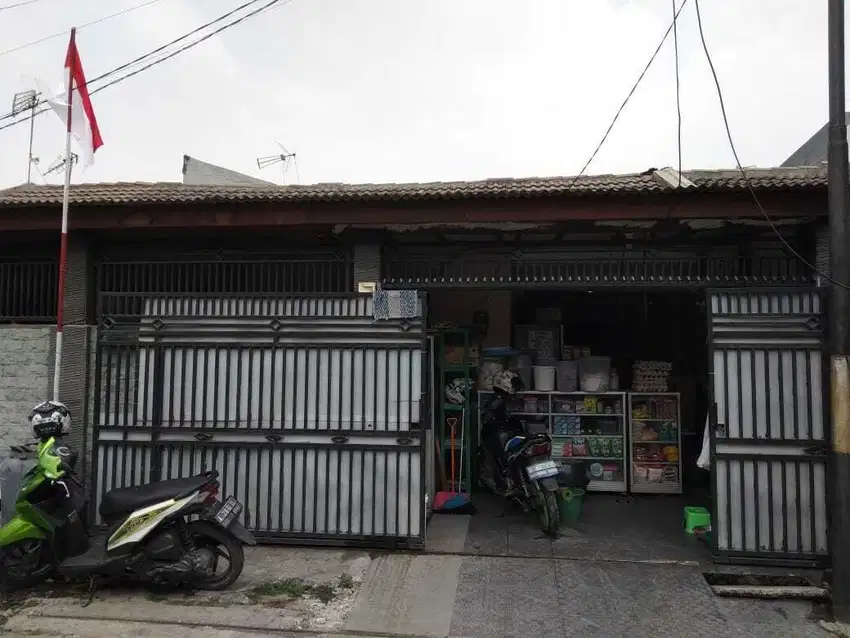 Jual Cepat Murah 2 Rumah Jadi 1 di Kutabumi Tangerang