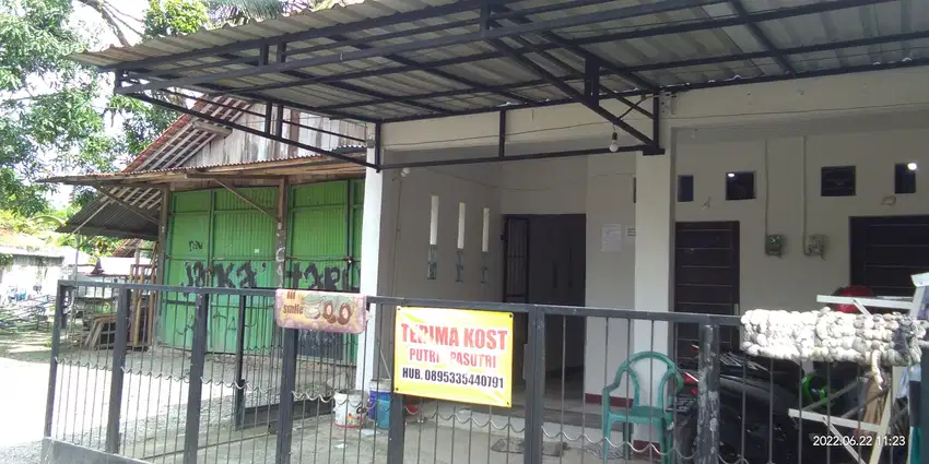 KOST PUTRI DAN PASUTRI