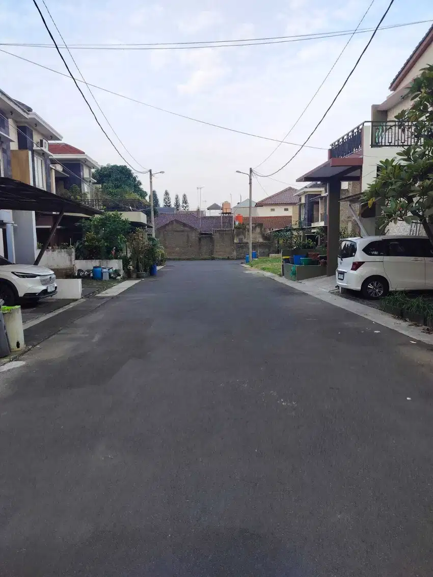 Rumah 2 lantai cluster Cijawura Buahbatu Jual Cepat jarang ada