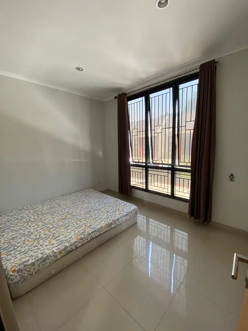Rumah Metland Transyogi,Cluster Auckland