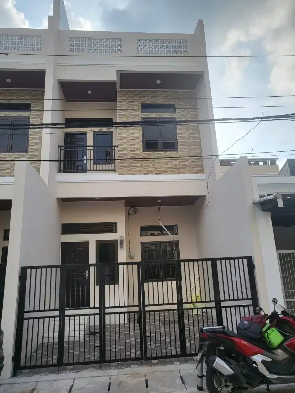 Di Jual 1 unit rumah baru