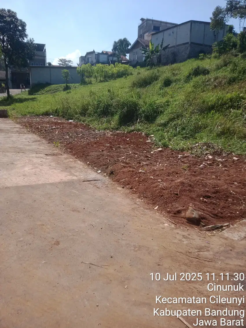 Tanah kavling pinggir jalan desa