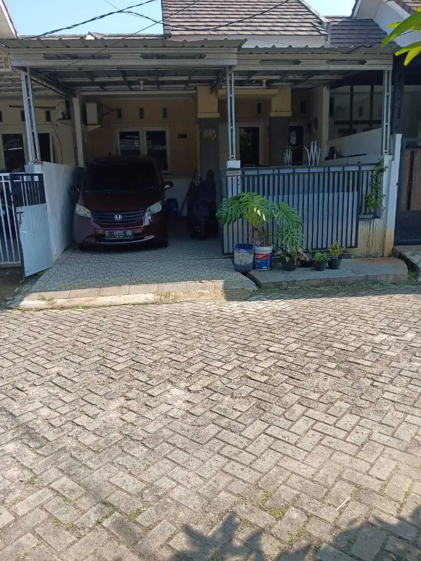 Jual murah rumah di Villa Bogor Indah 2.