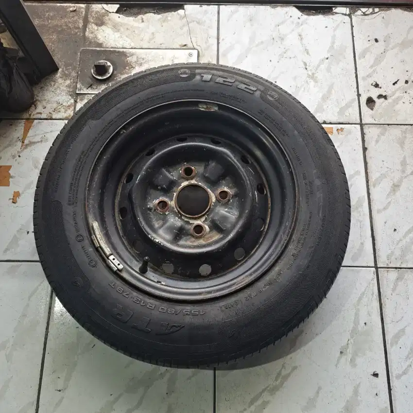 Serep mobil xenia ring 13 ban stip xenia