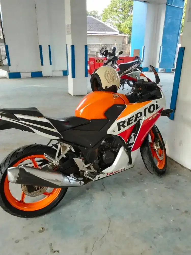 Honda CBR 150 tahun 1015