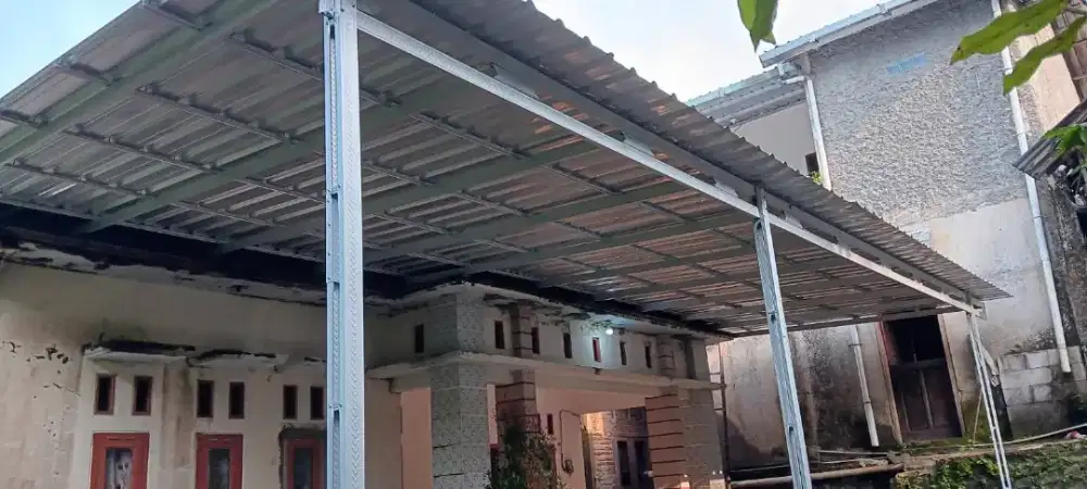 Kanopi dan plafon rumah