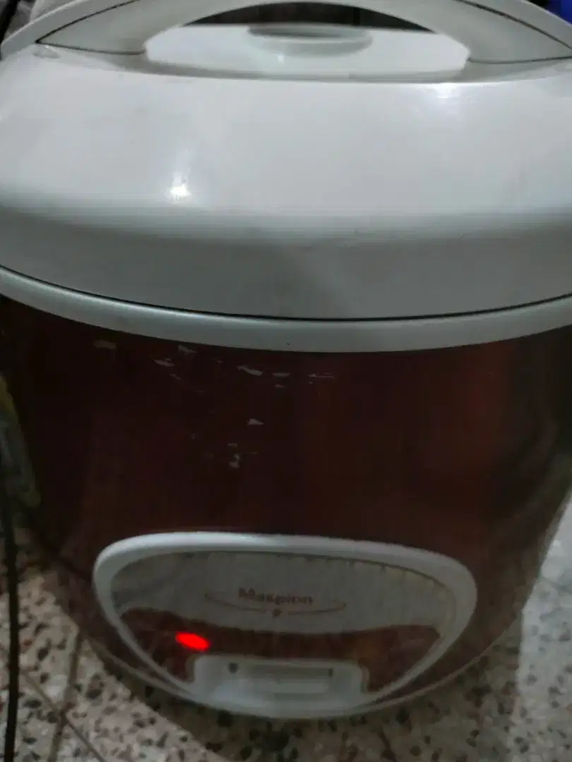 Magic Com Maspion 1,8 Liter