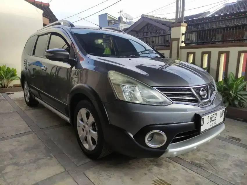 Grand Livina 1.8 X-Gear M/T 2013 KM 87rb Orsinil Istimewa