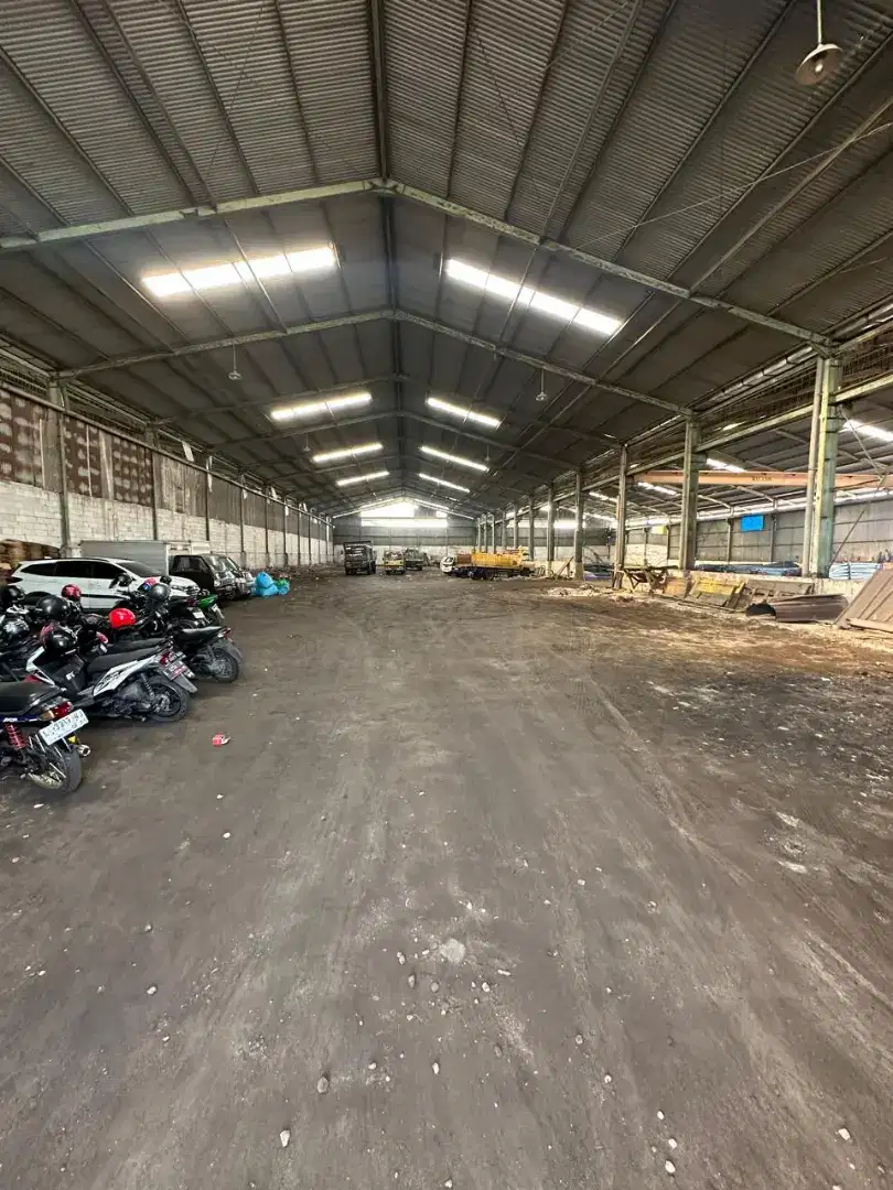 Disewakan Gudang Surimulia Margomulyo