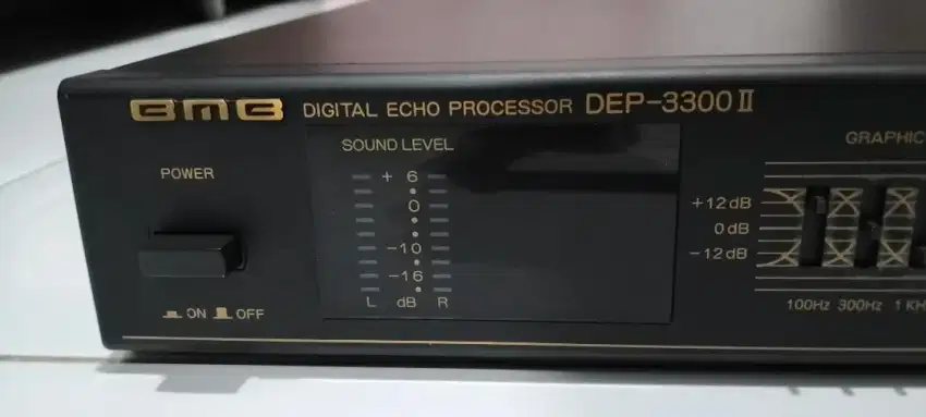 Digital Echo Processor merk BMB model DEP 3300 II