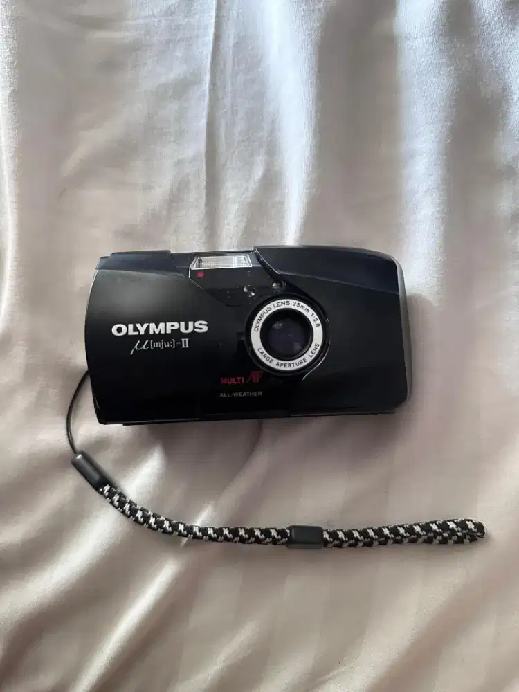 OLYMPUS MJU ZOOM HITAM
