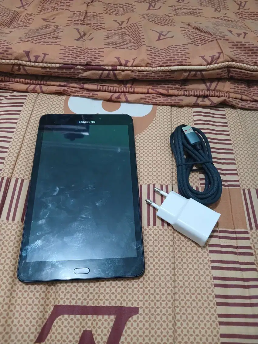 Samsung tab A 2017, SIot Sim card dan memory card, Ram 4 memory 16G
