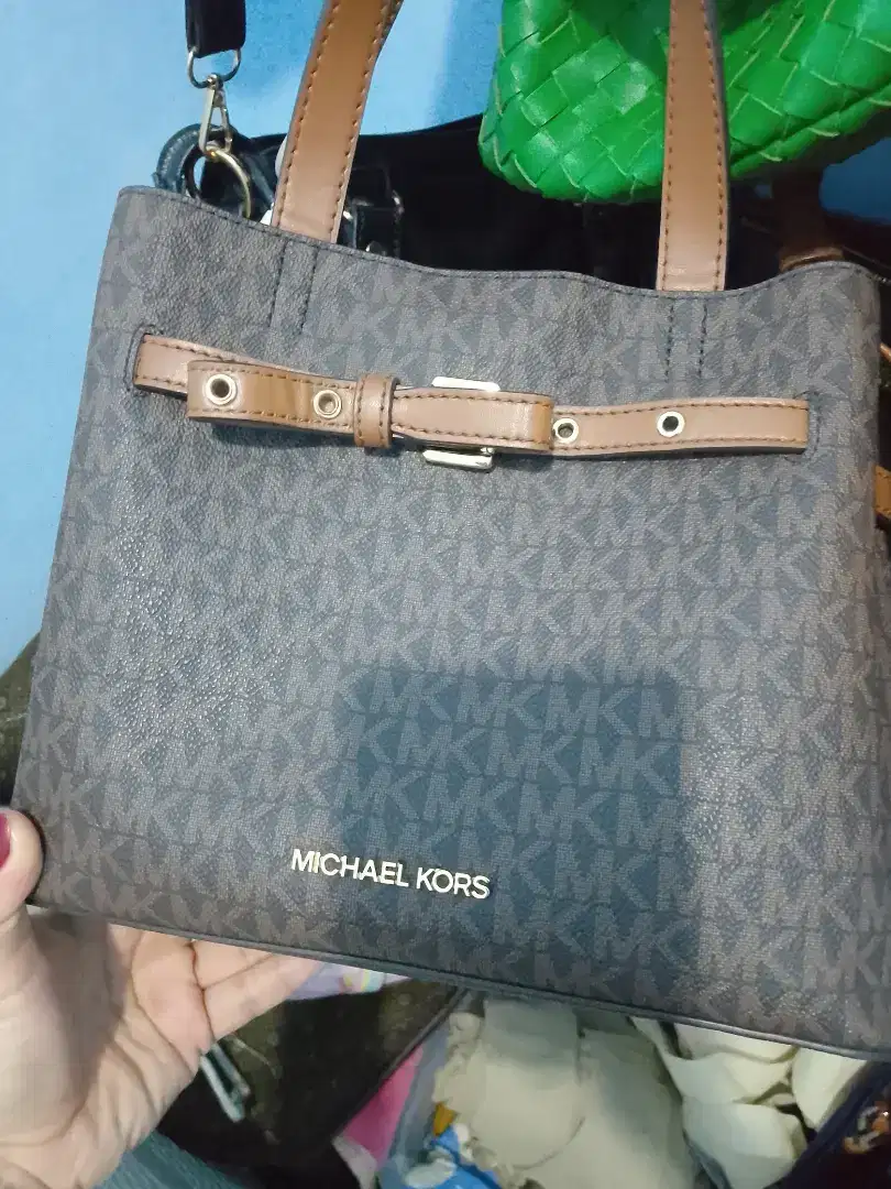 Dijual tas MK ORI bekas